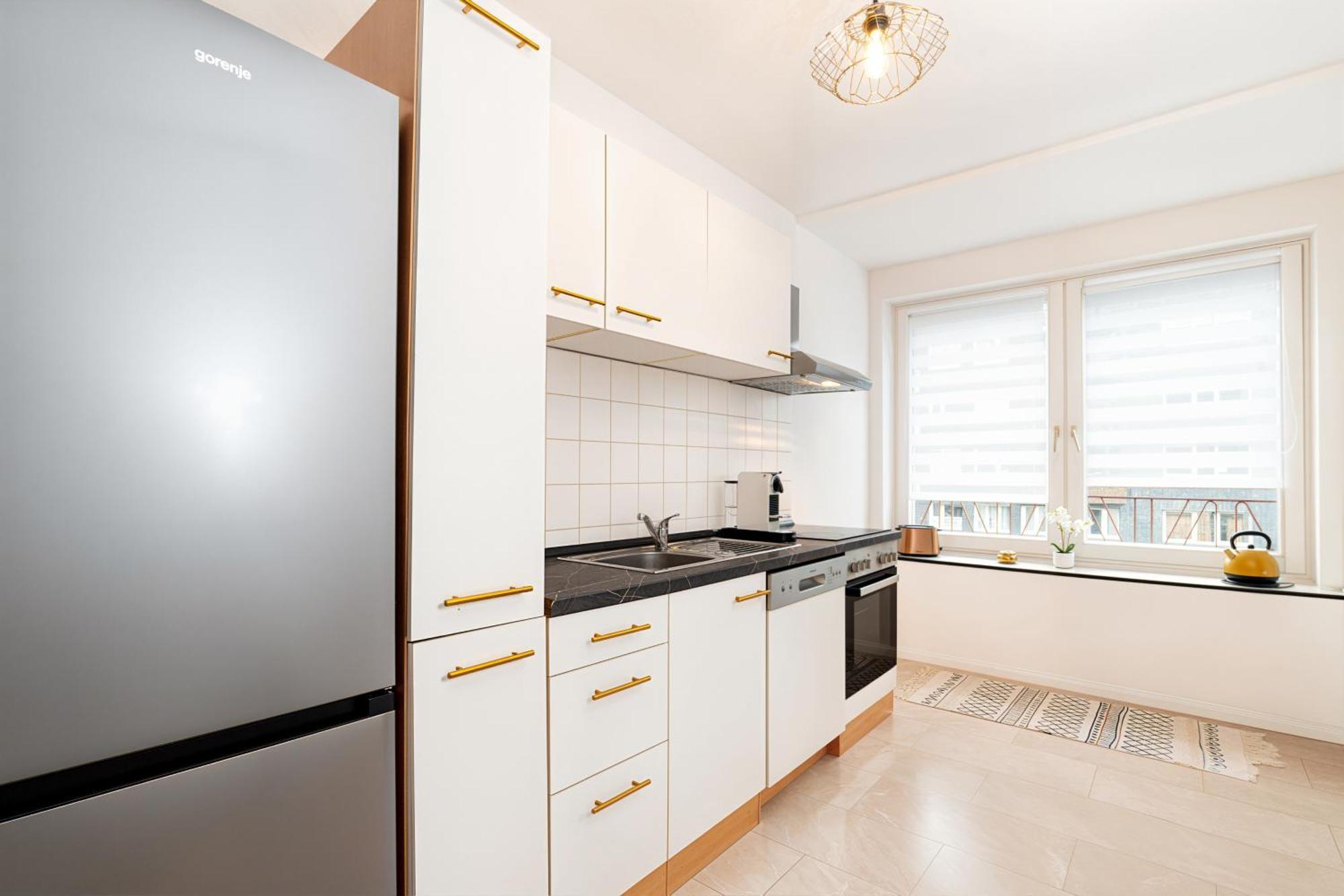 Smart Home - Essen - Perfect For 5 Guests! Central - Balcony - Netflix - Free Parking Zone 外观 照片