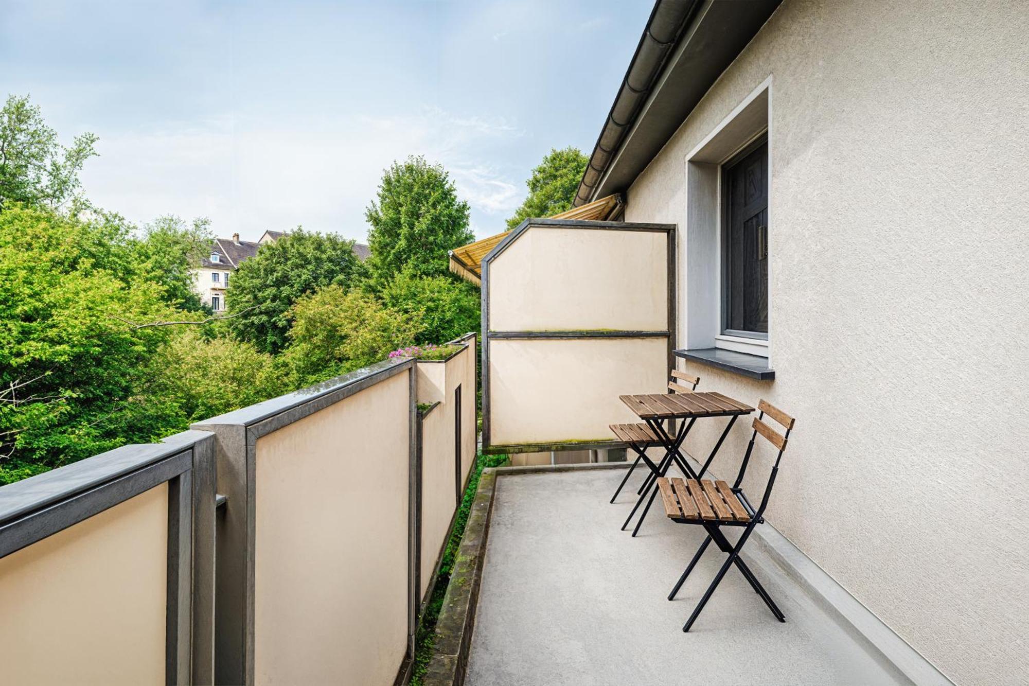 Smart Home - Essen - Perfect For 5 Guests! Central - Balcony - Netflix - Free Parking Zone 外观 照片